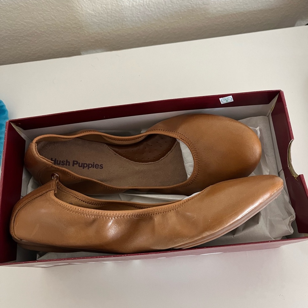 Hushpuppies Chaste Ballet, 7W, NIB